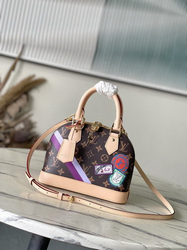 LouisV Alma BB Mon Monogram M01917 (17.5*11.5*23.5)