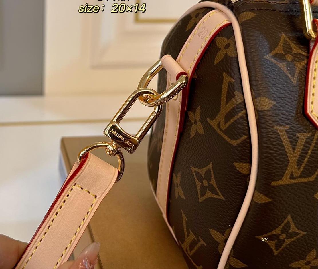 Louis Vuitton Speedy Bandoulière 20 bag in Monogram coated canvas with leather trim (size 20×14)