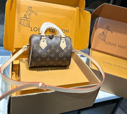 Louis Vuitton Speedy Bandoulière 20 in Monogram Canvas