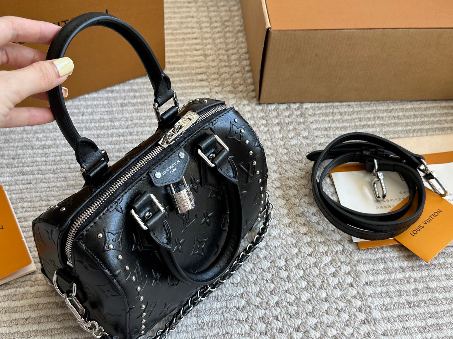 Louis Vuitton Speedy Trunk 20 in black Leather