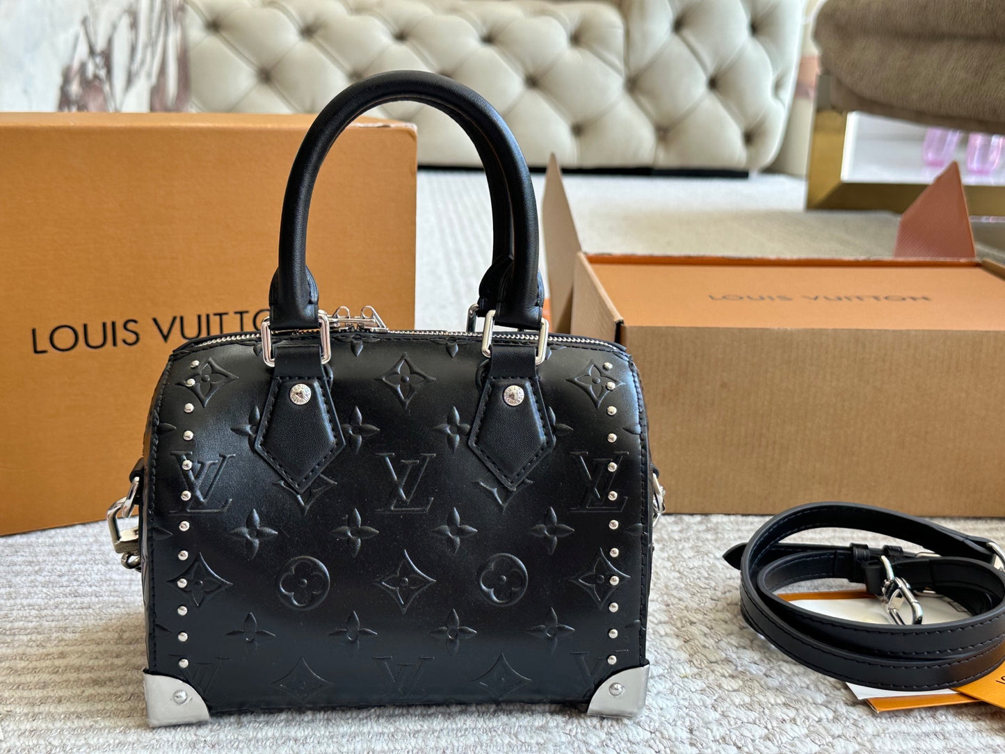 Louis Vuitton Speedy Trunk 20 in black Leather